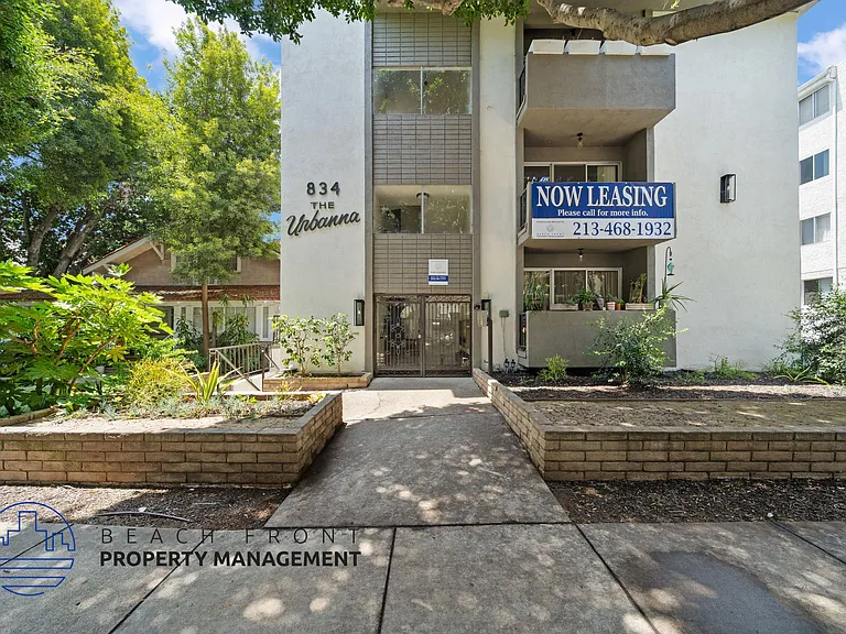 834 2nd St — Photo 36