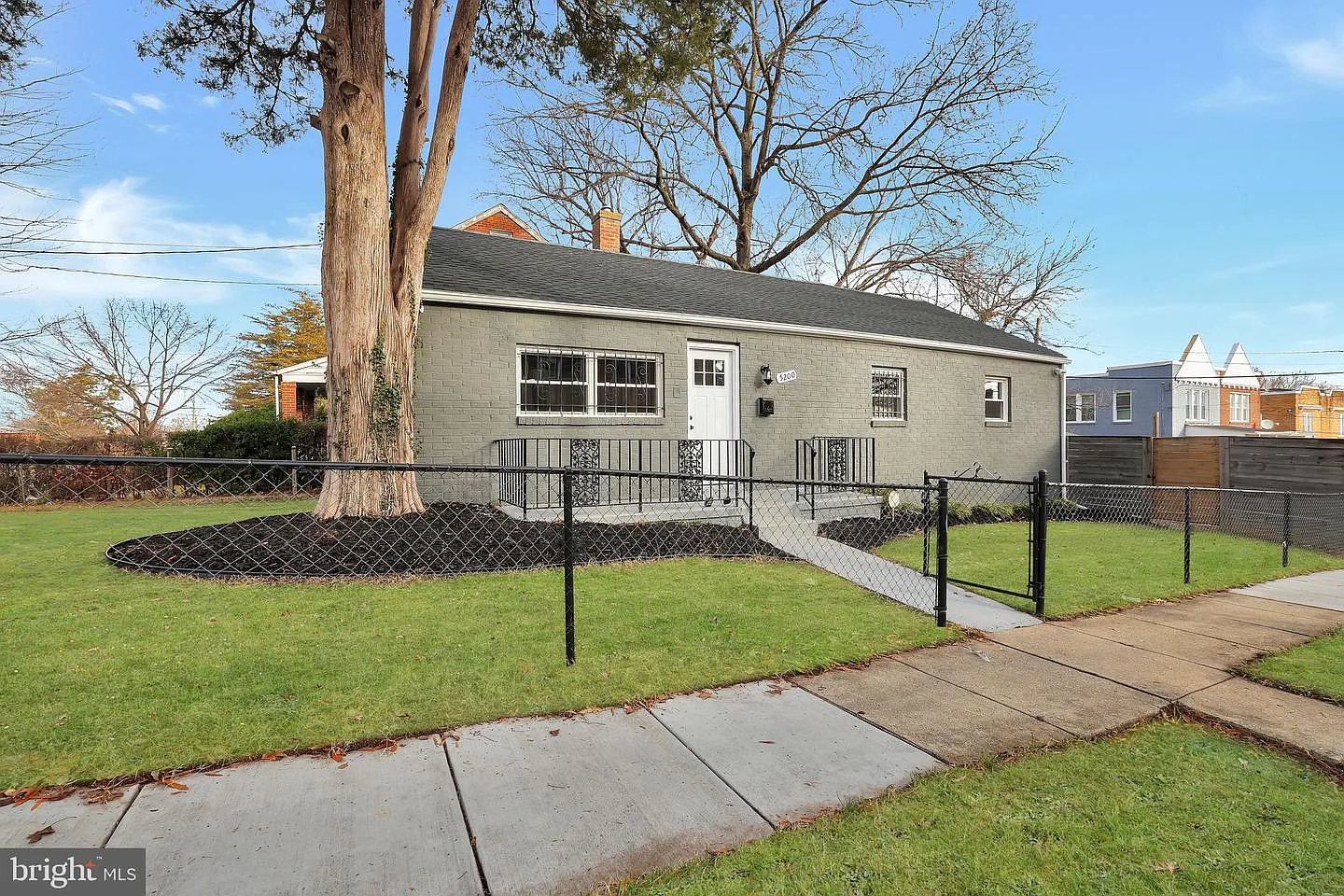 5200 Ames St NE photo 1