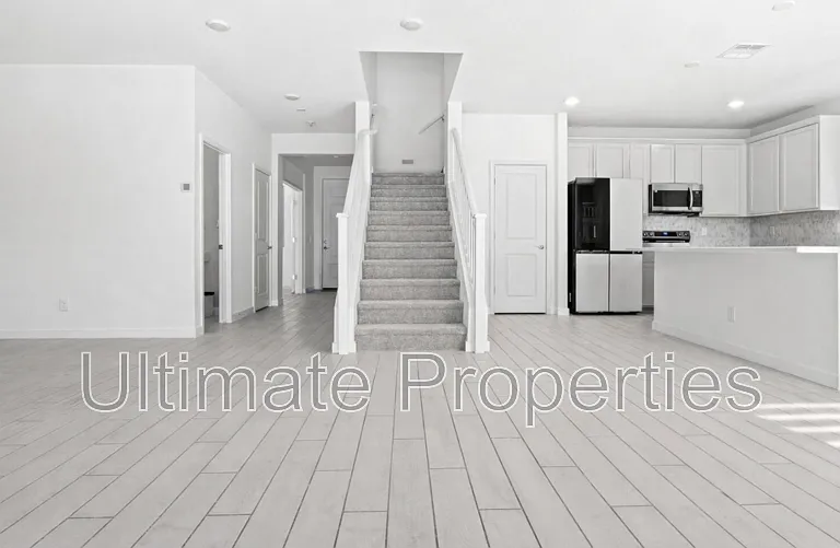 18403 W Patrick Ln — Photo 9