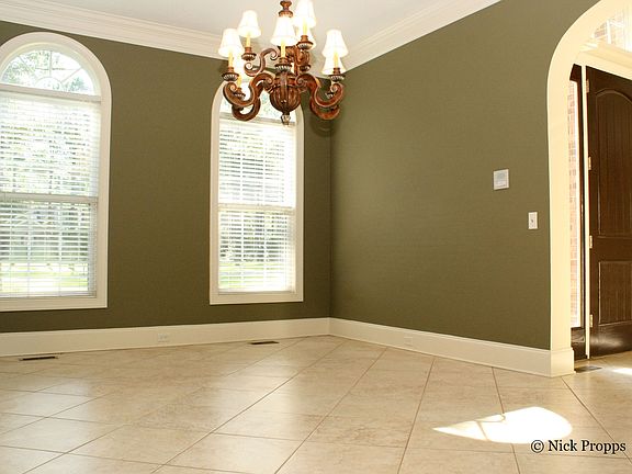 5th image of 1230 Plantation Cir