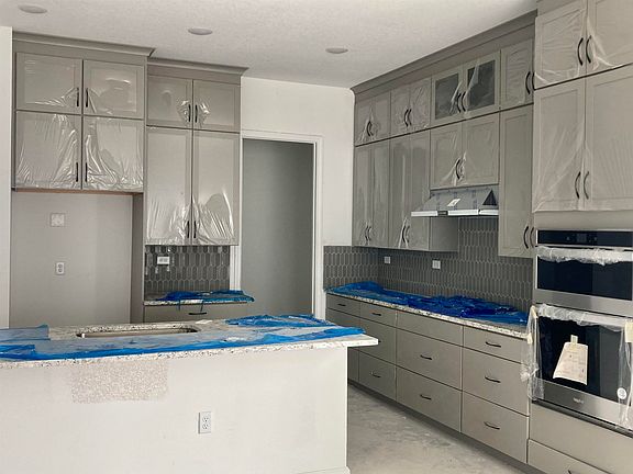 3rd image of 130 Blackbird Ln