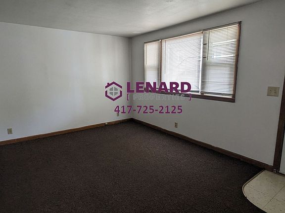 3rd image of 1005 S Mill Pl #1