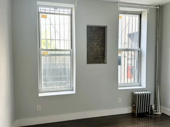 164 Dikeman Street image 1 of 6