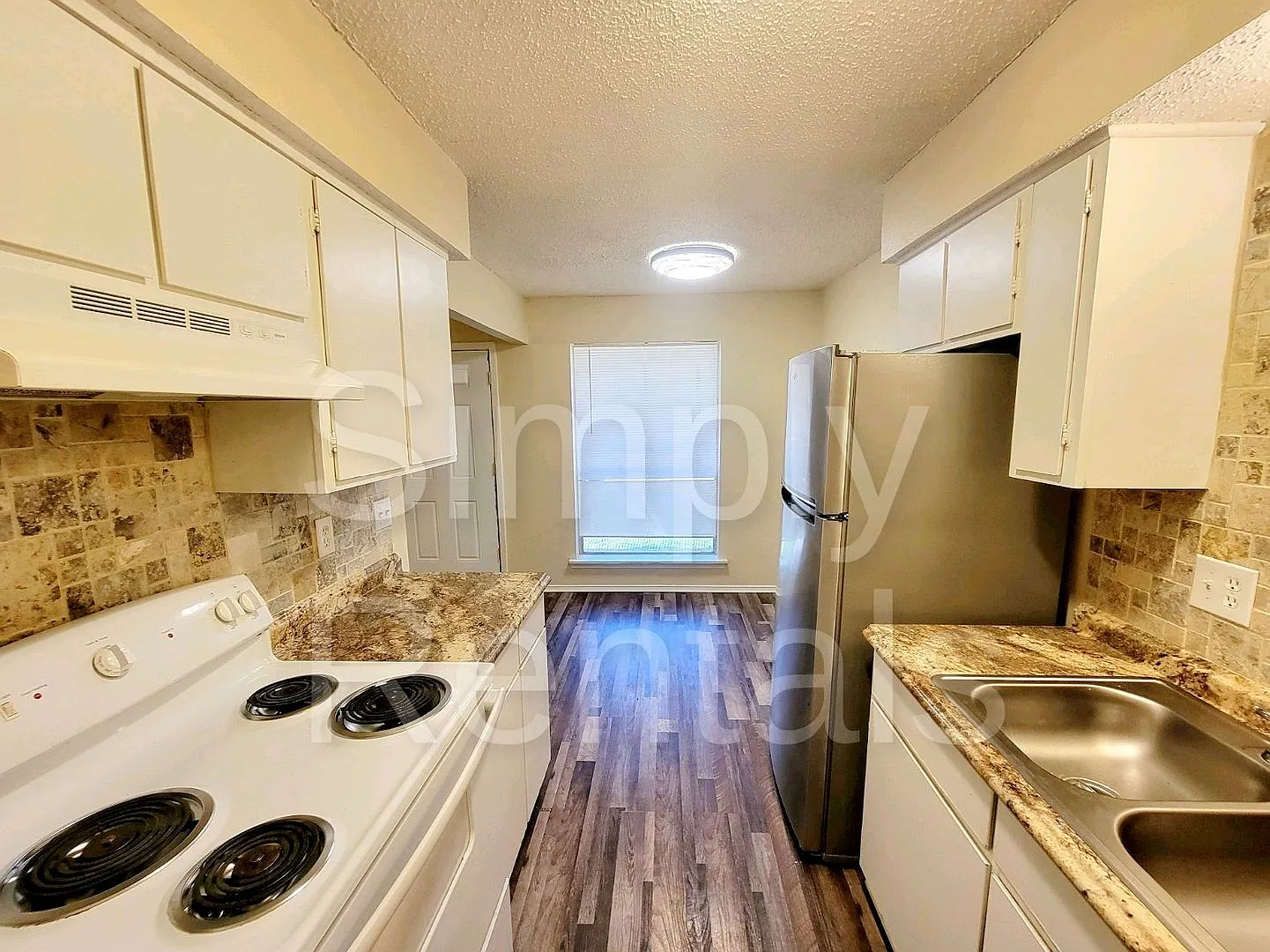 202 Park Circle — Photo 4