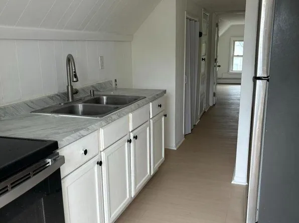 214 W Main St Floor 3, Elkton, MD 21921