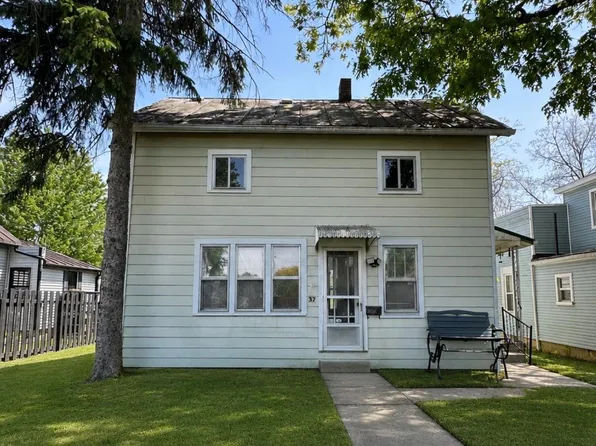 37 Goodsell St, Tiffin, OH 44883