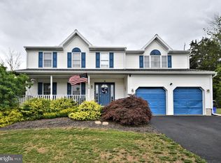 703 Antietam Dr, Douglassville, PA 19518