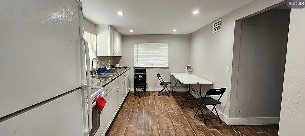 3 bed, 1728 sqft, $1,700 — Photo 2