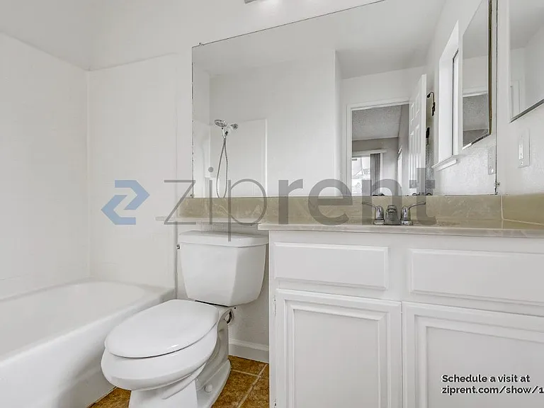 908 Beechwood Cir — Photo 13