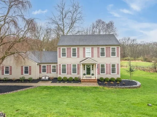 7 Highview Dr, Clinton Twp., NJ 08829