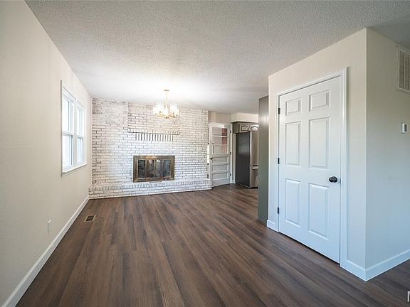 4th image of 122 Sackett St