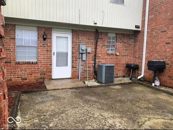 6340 Commons Dr, Indianapolis, IN 46254