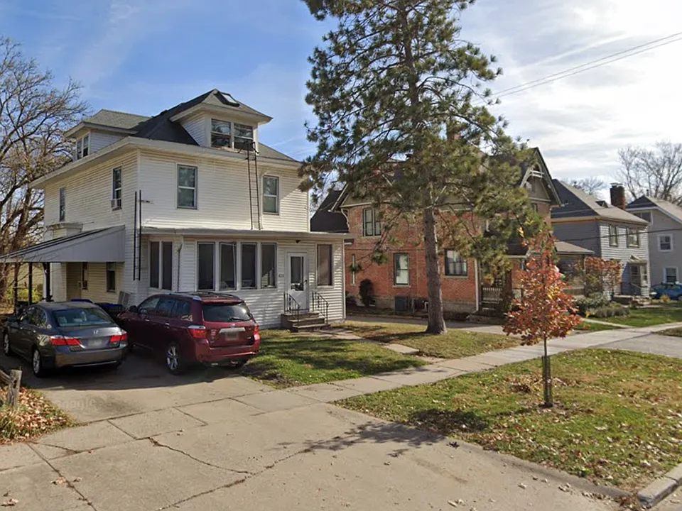 420 N Gilbert St