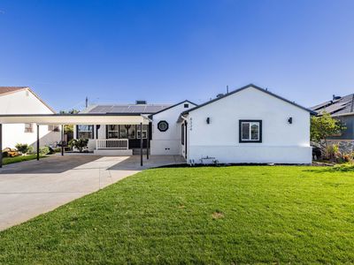 8336 Dempsey Ave, North Hills, CA, 91343