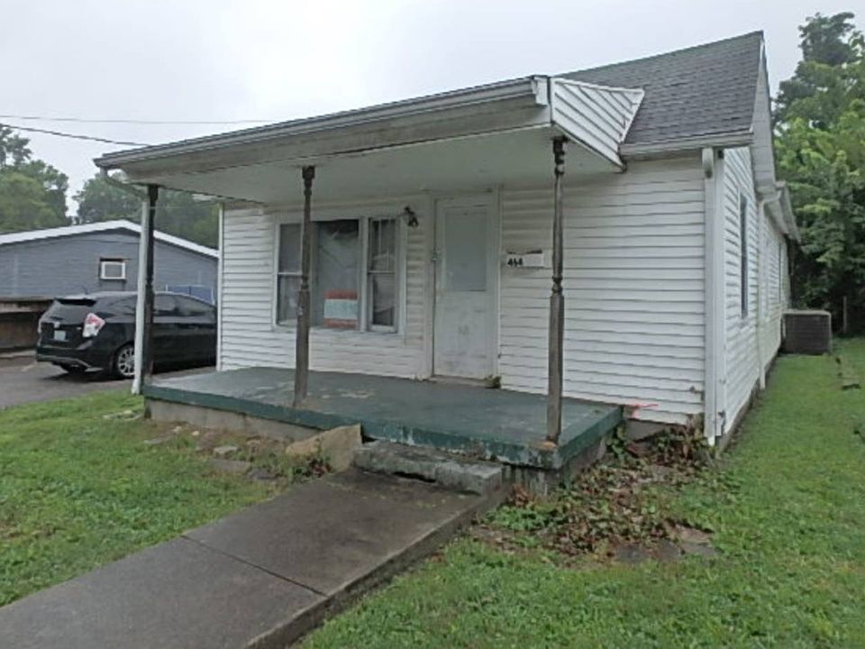 1st image of 464 E Irvine St