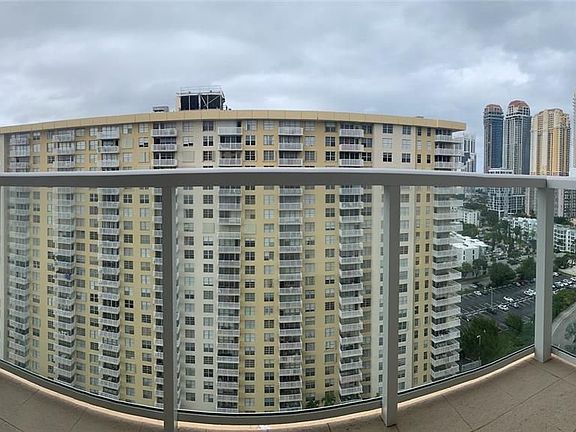 3rd image of 230 174th St APT 2111