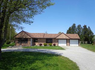 8318 Covington Rd, Fort Wayne, IN 46804