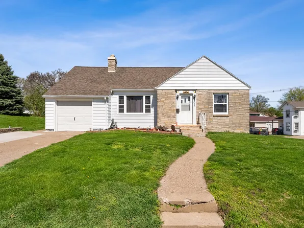 301 W 4th St, Muscatine, IA 52761