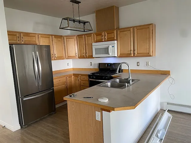 2 bed, 2.5 bath, 1660 sqft, $2,500 — Photo 4