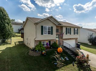 224 Brentwood Dr, Dry Ridge, KY 41035