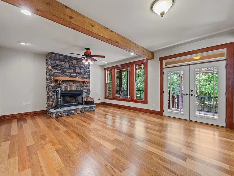 2171 Briarwood Cir — Photo 3