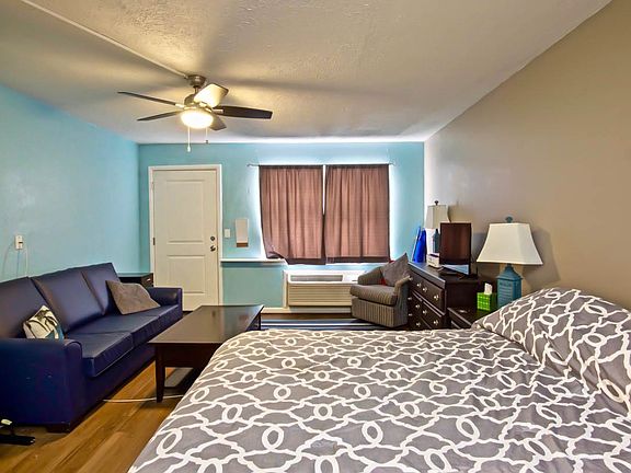4th image of 644 W Caladium Cir APT 206