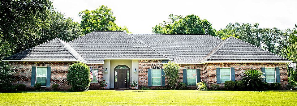 1st image of 154 Garrigue Dr