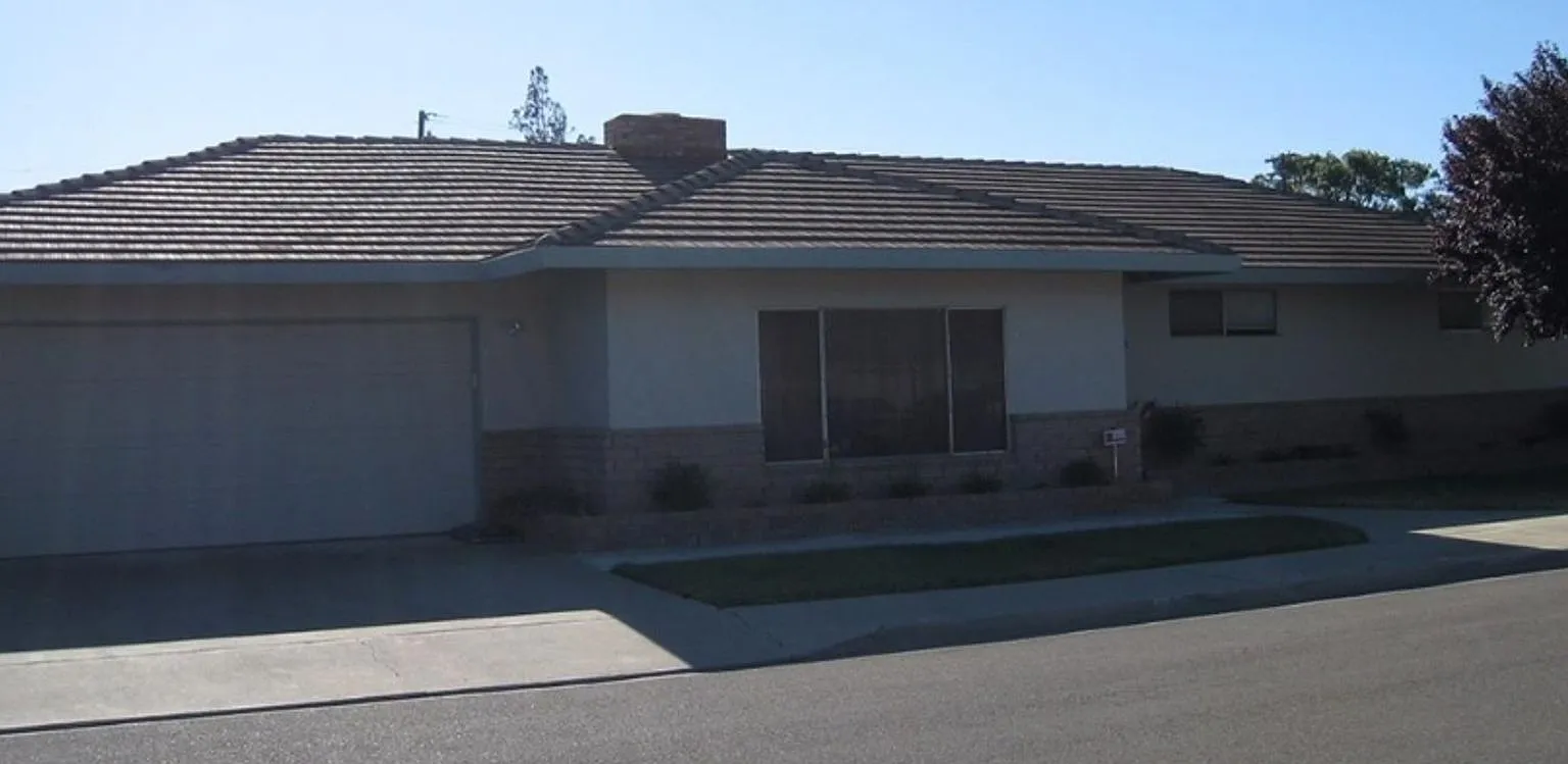 3-Bedroom, 2-Bathroom Home for Rent Move-In Ready! — Photo 1