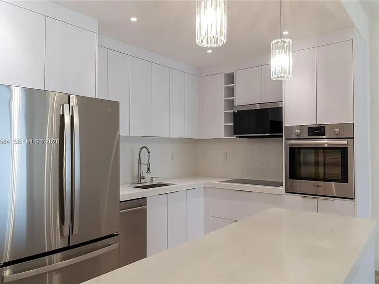 19390 Collins Ave #24-PH — Photo 7