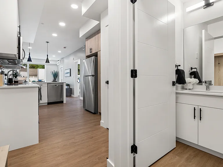 10024 142nd St NW — Photo 10