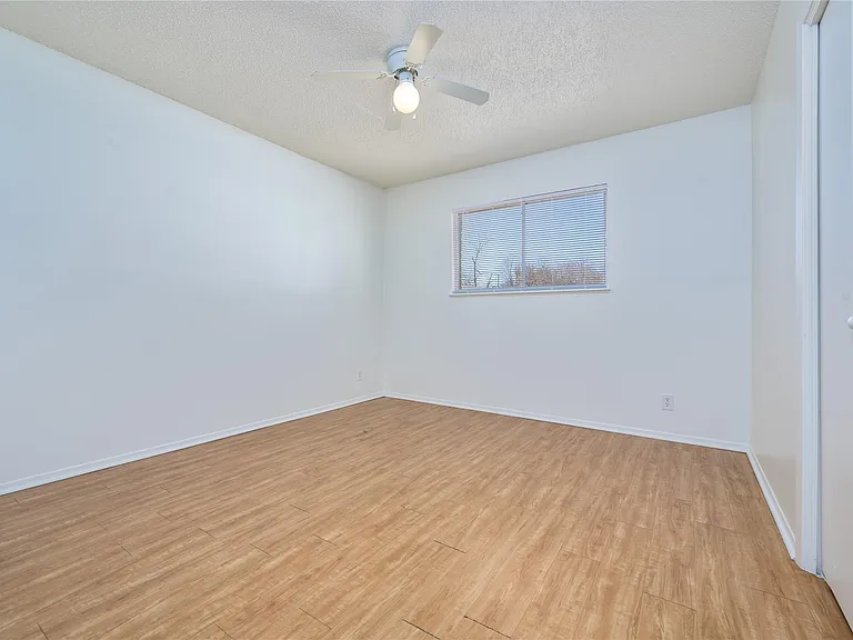 120 Coers Cir #A — Photo 9