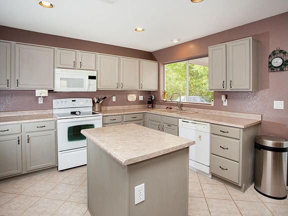 5th image of 10847 W Salter Dr