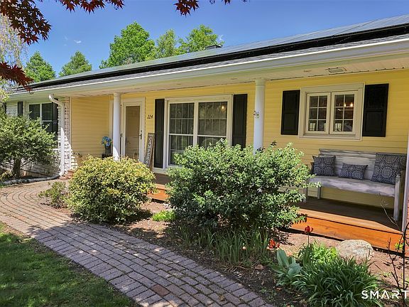 3rd image of 224 Coleman Road