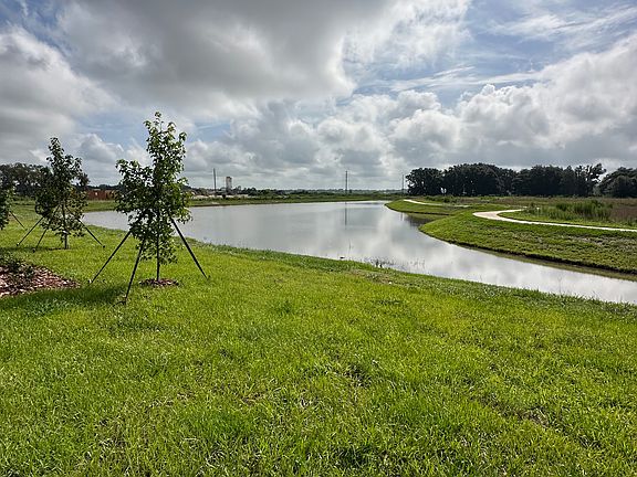 3rd image of 9084 Gallantree Pl