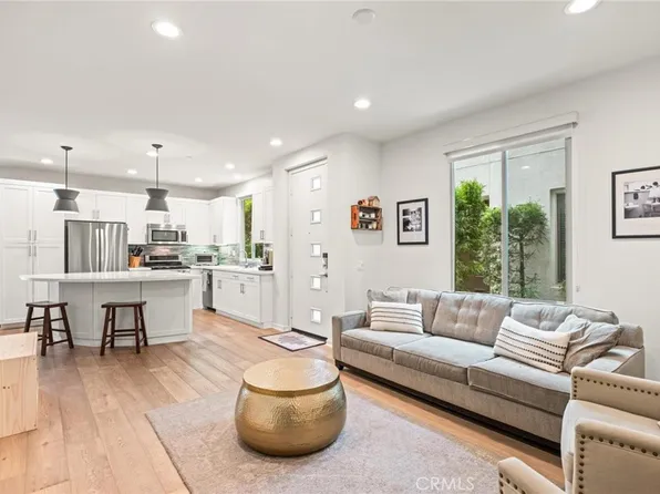 5225 Pacific Ter, Hawthorne, CA 90250