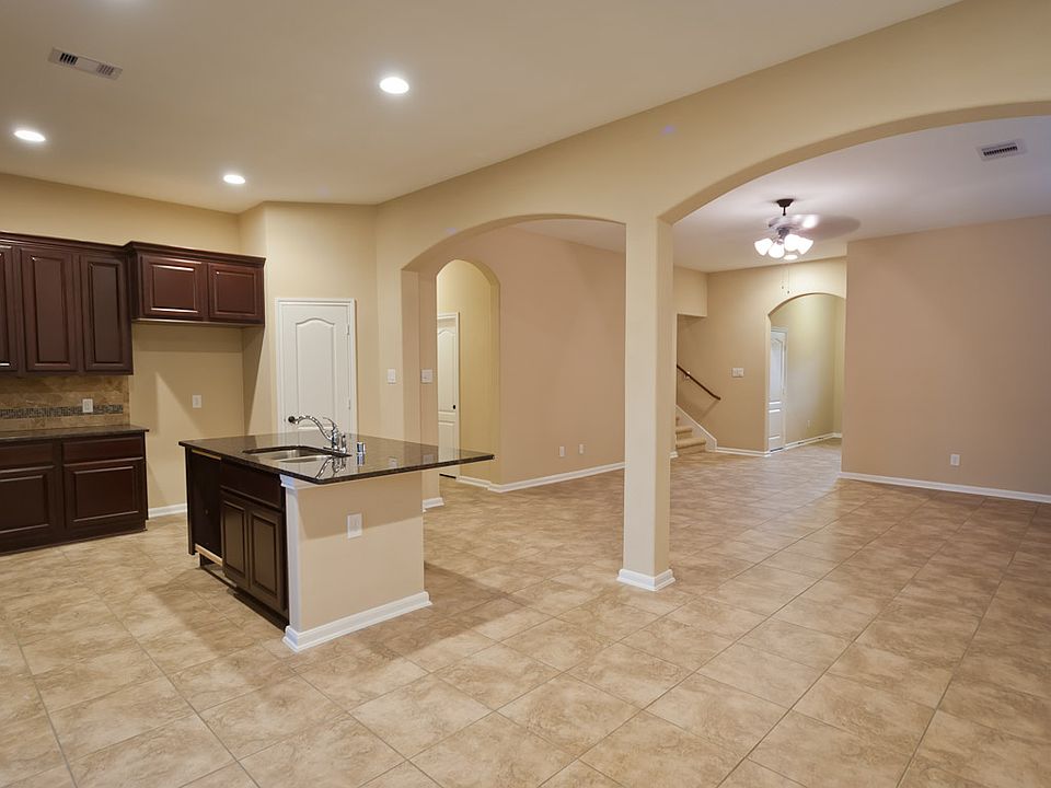 1st image of 226 Lighthouse Bay Ln