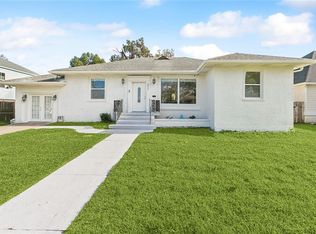 5217 Chamberlain Dr, New Orleans, LA 70122