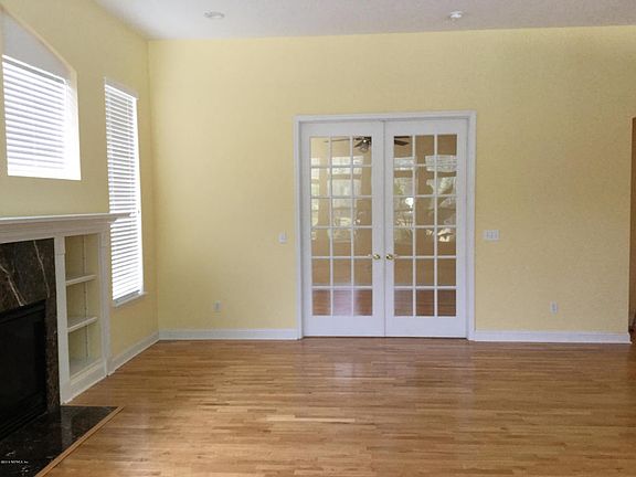 5th image of 2978 Country Club Blvd