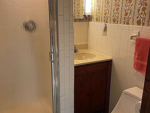 Groovy Basement Full Bath