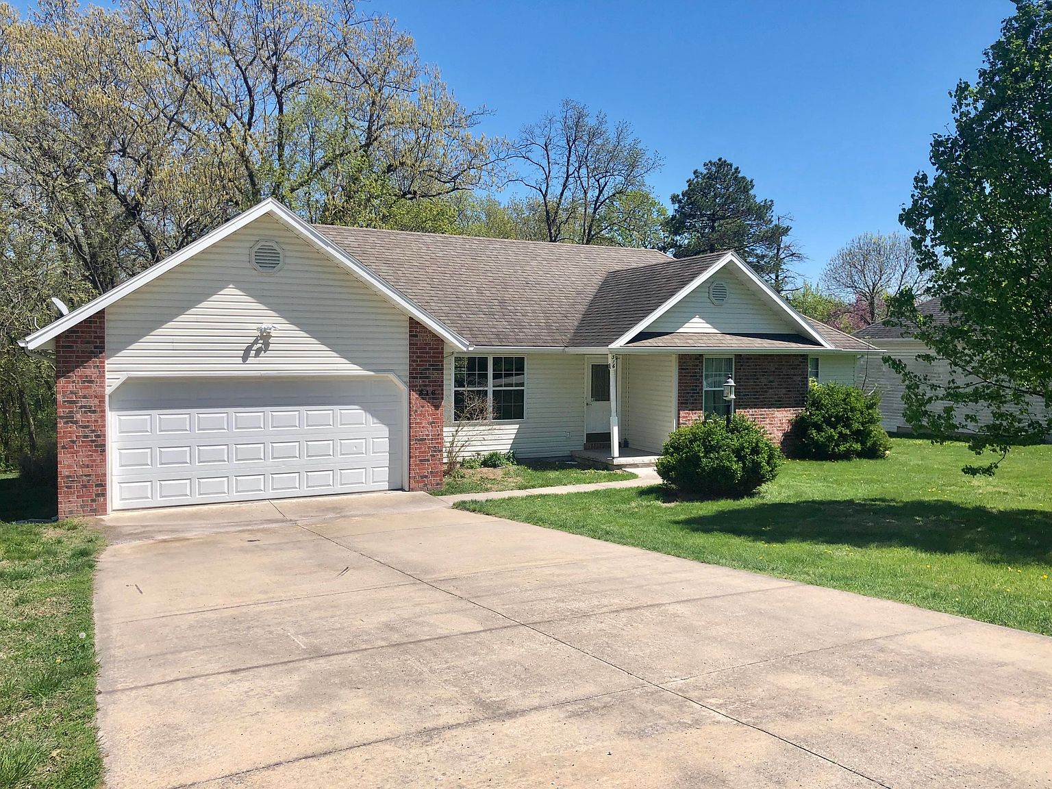 316 Hillcrest St, Marshfield, MO 65706 Zillow