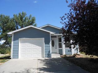 860 Aztec Dr, Fort Collins, CO 80521