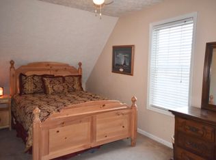 524 Charles Dr, Canton, GA 30115