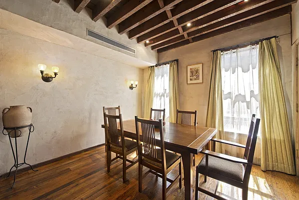 Sold by Nest Seekers International | media 6