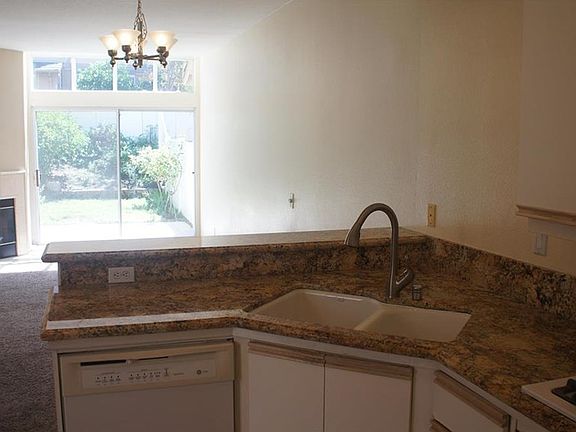 3rd image of 1130 S Country Glen Way