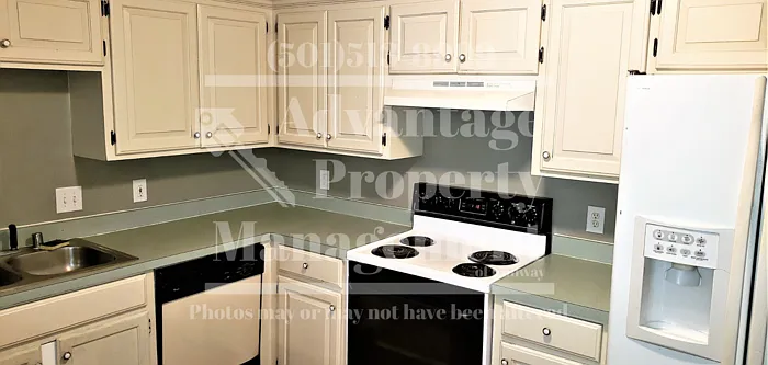 2 bed, 1.0 bath, 915 sqft, $775 — Photo 4