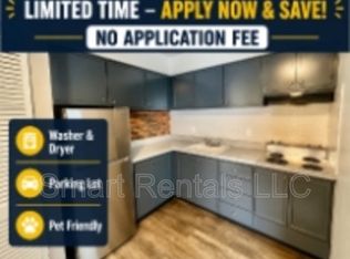 9947 Chateau Roi Dr, Saint Louis, MO 63123