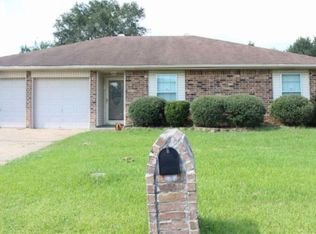 5710 Falcon Ln, Beaumont, TX 77708