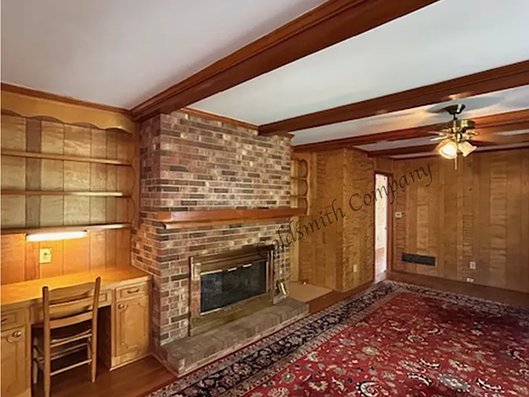 2 Woodfern Cir — Photo 5