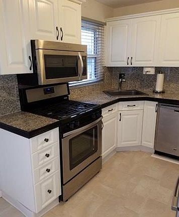 5th image of 5 Revere Ct