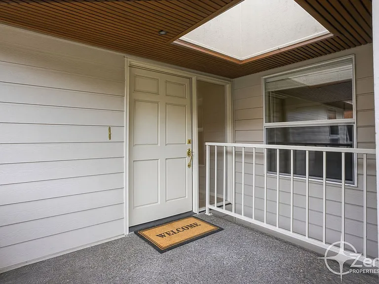 6903 SE Riverside Dr #3 — Photo 8
